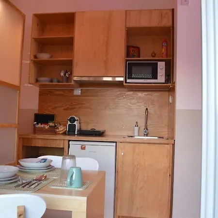 아파트 Luxurious Japandi Loft 프톨레마이다