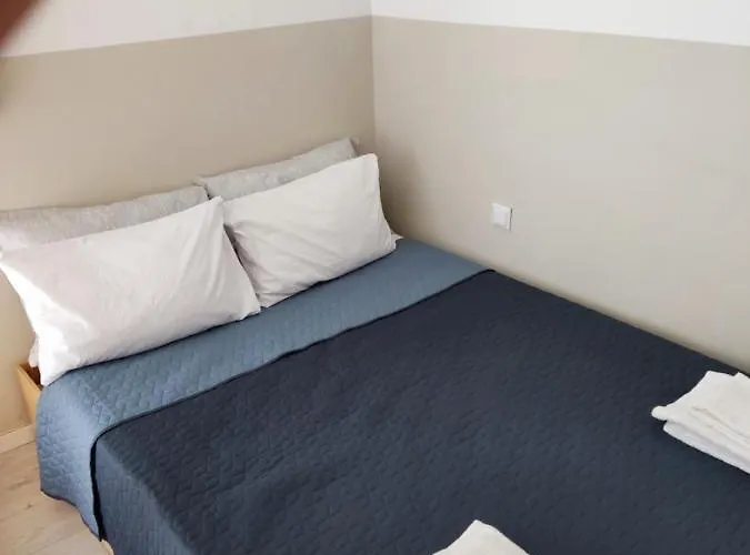 Apartamento Luxurious Japandi Loft Ptolemaida